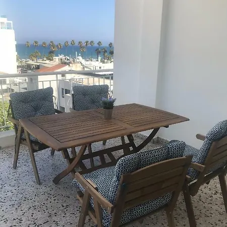 Appartement Nice Flat In The City Centre And 2 Min From Beach Larnaca